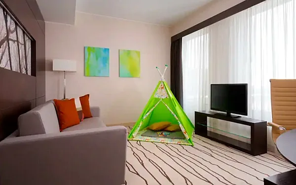 DoubleTree by Hilton Moscow - Vnukovo Airport, Зал — фото