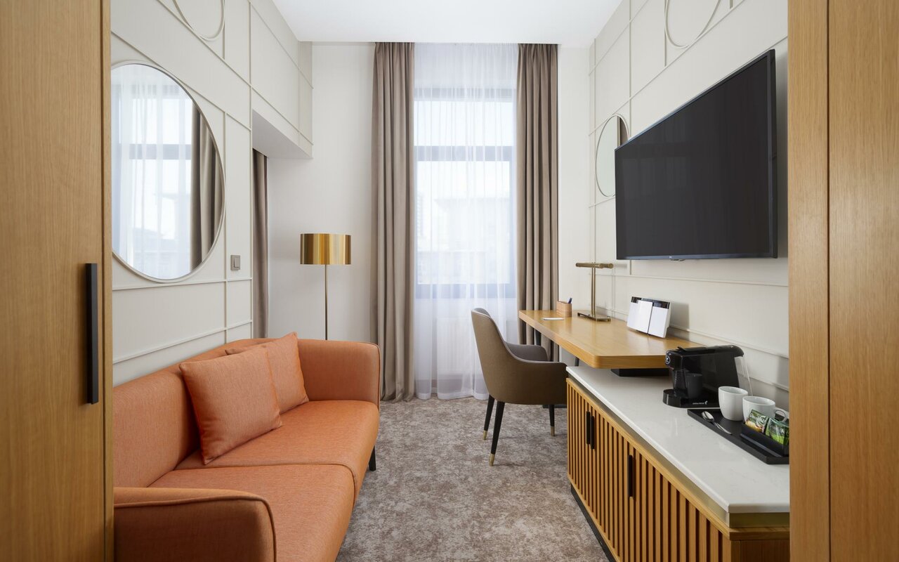 Зал — DoubleTree Москва Арбат