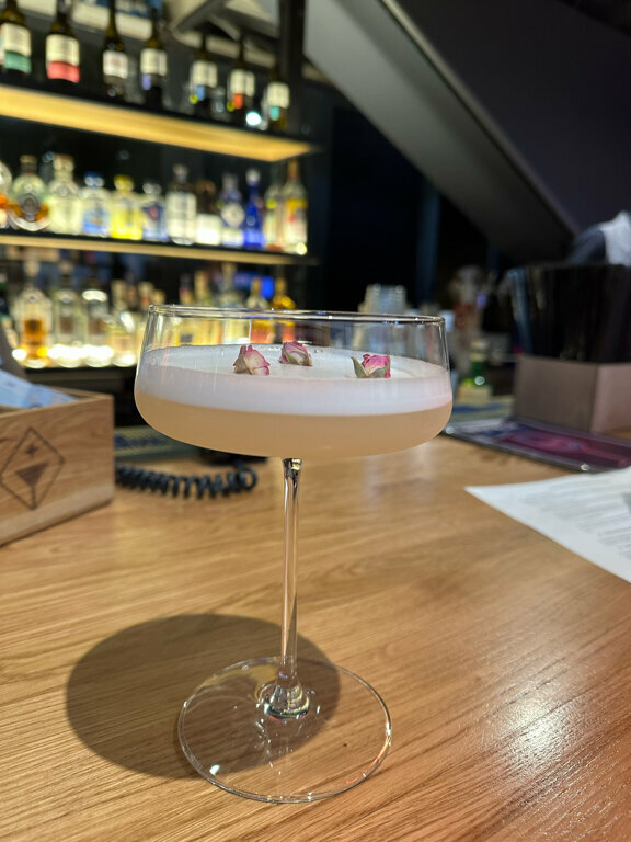 Зал — Best Bar