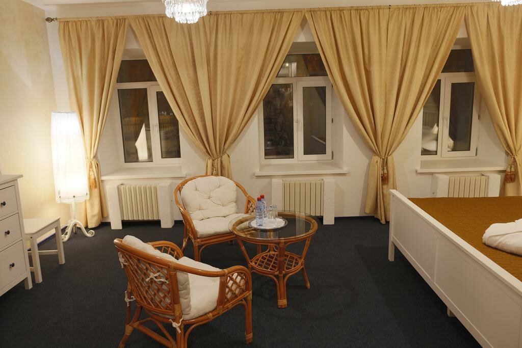 Зал — Денисовский дворик