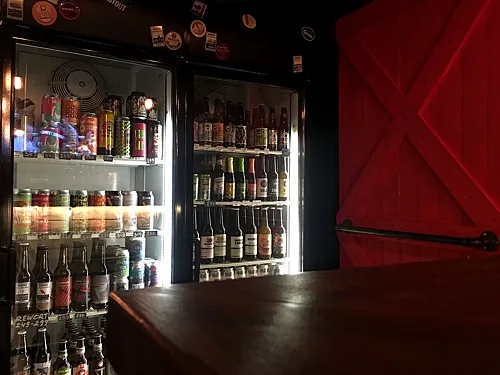 Зал — Крафт бар 69 Pints