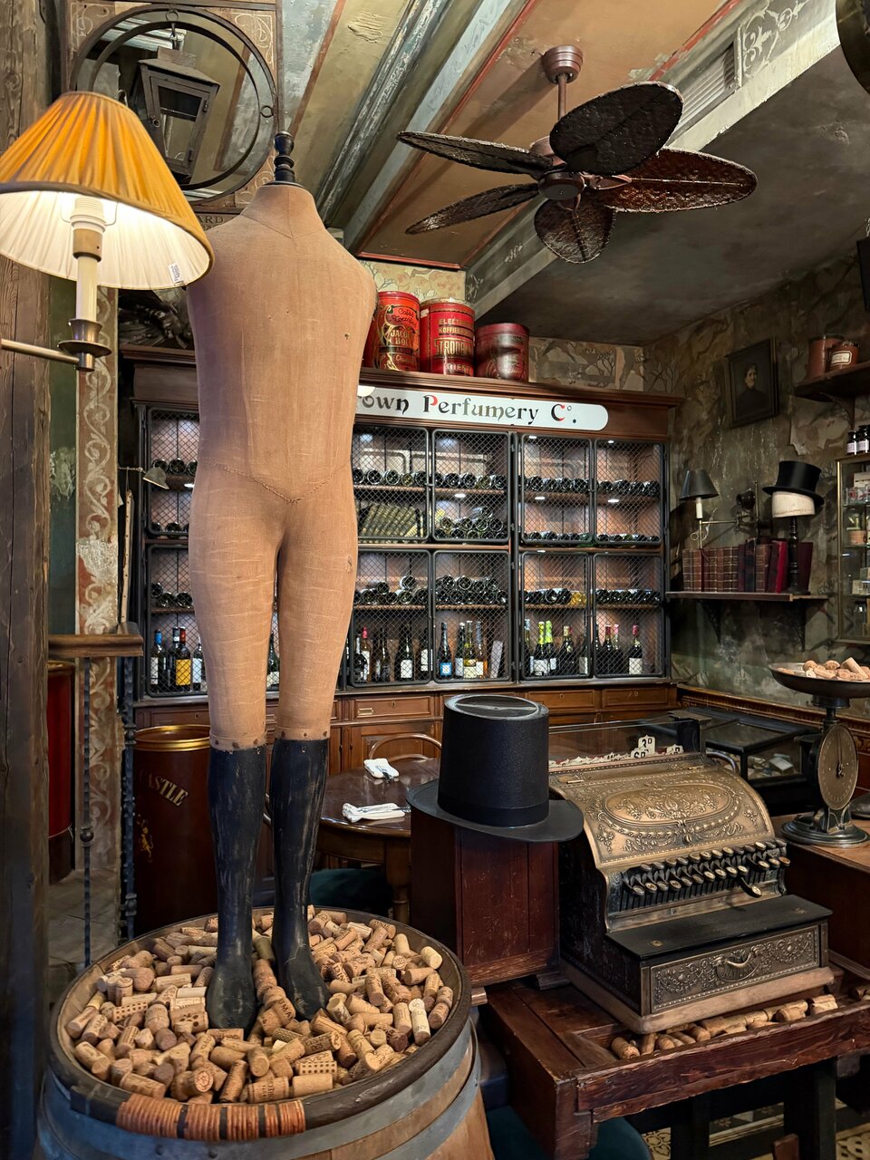 Зал — Clovelly Pub