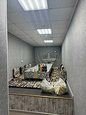 Зал — Достук