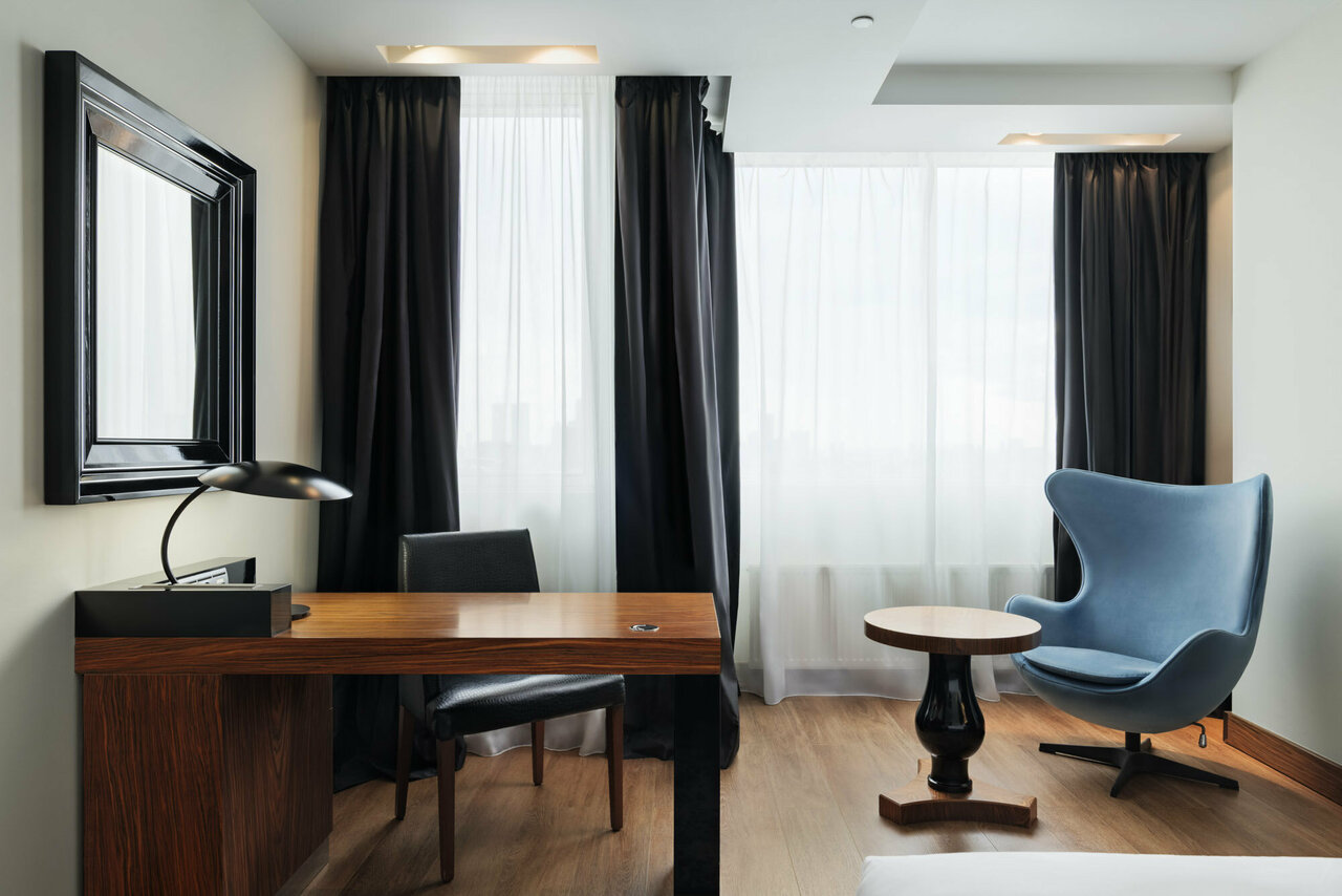 Зал — Radisson Blu Белорусская, Москва