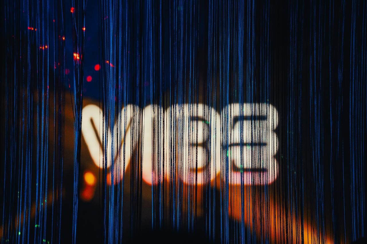 Зал — Vibe