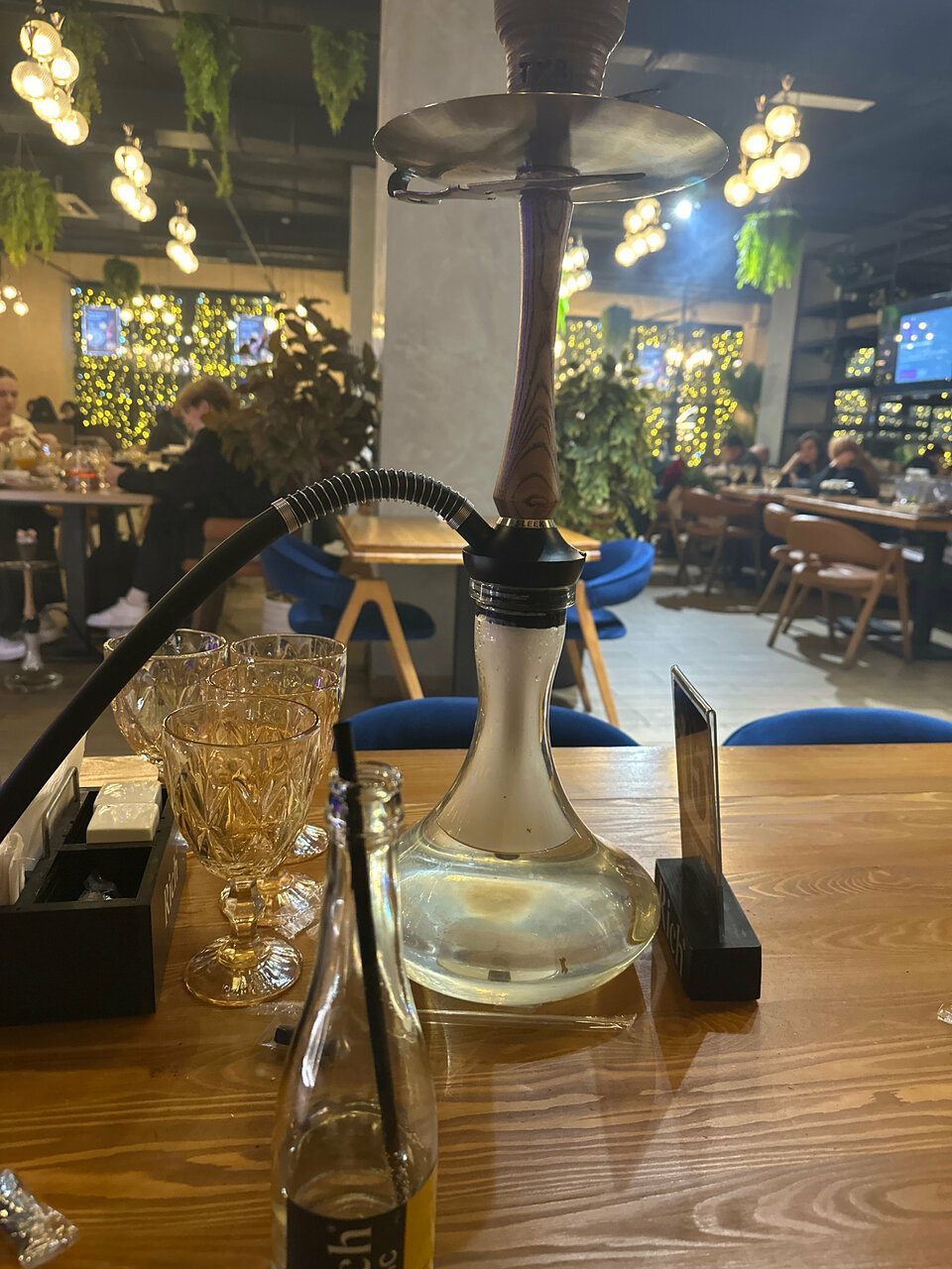 Зал — Diyor