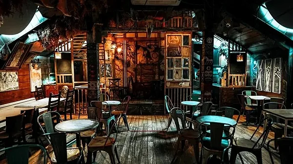 Птица-синица, Зал — фото