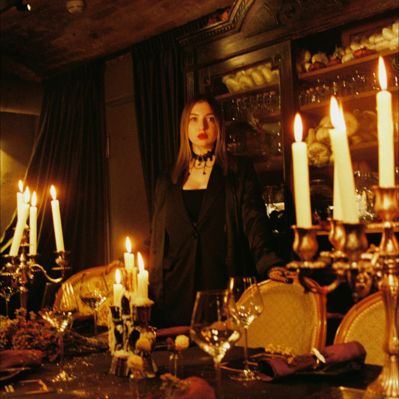Зал — Marie Laveau