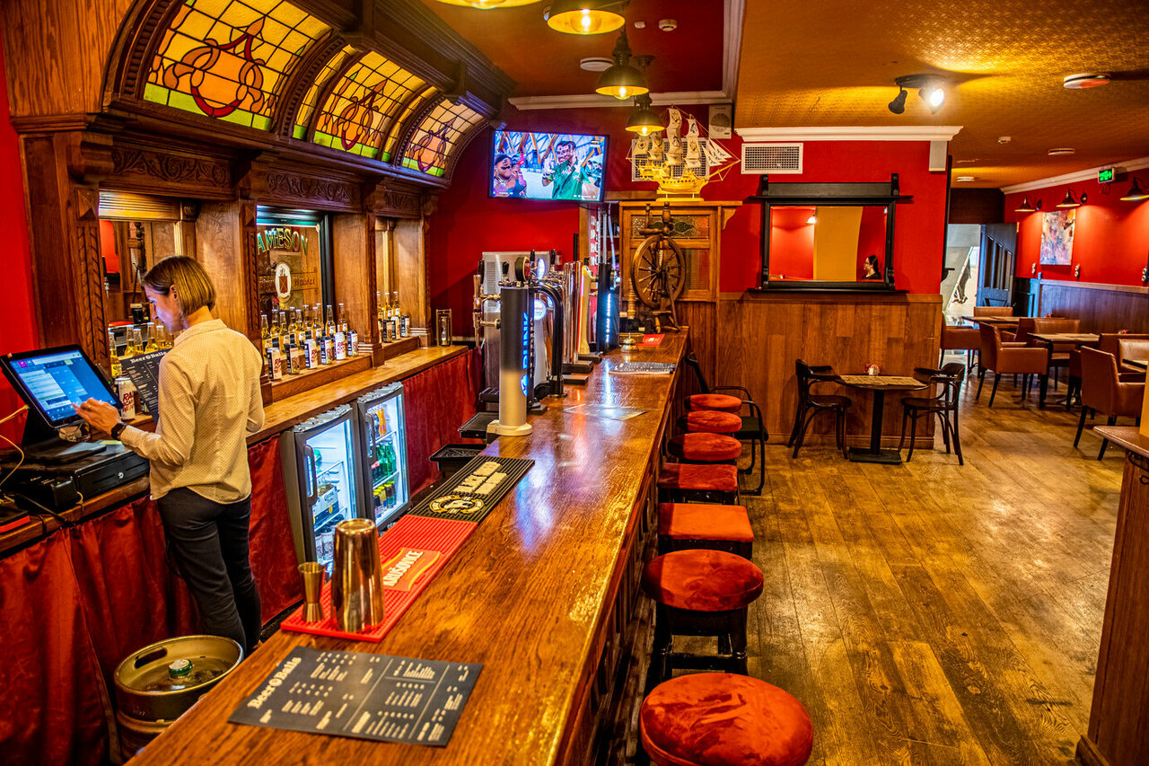 Beer&Balls — Зал, фото банкетного зала
