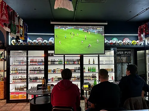 Зал — Silver Pub