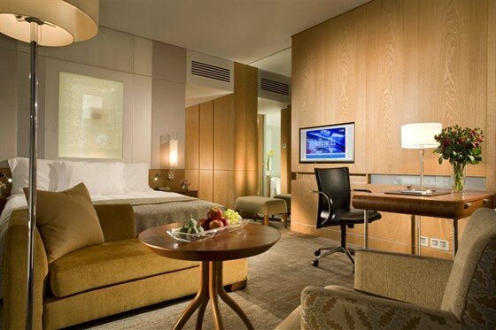 Зал — Swissôtel Красные Холмы Москва