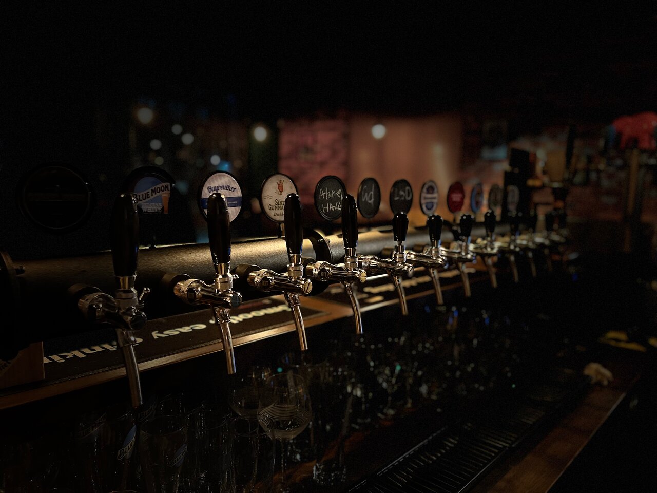 Зал — Old Monkey Pub