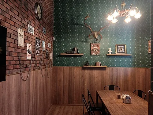 Зал — Old Monkey Pub