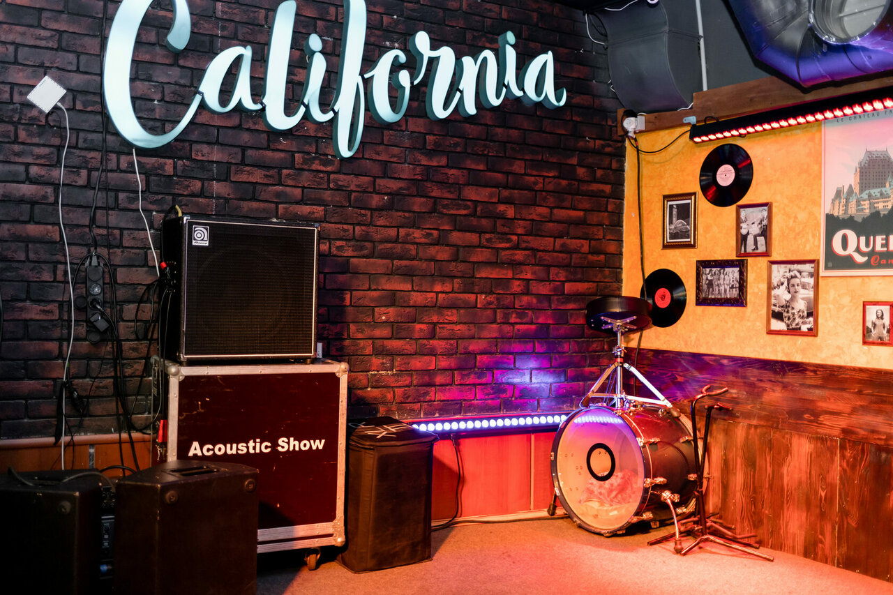 Зал — Калифорния