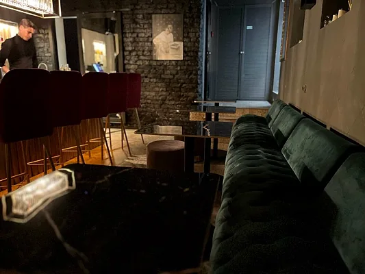 Perfumist Bar, Зал — фото