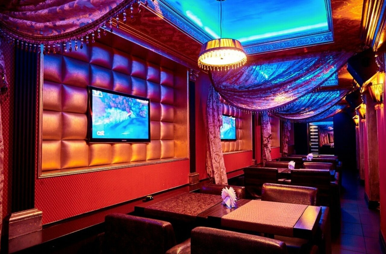 Зал — Джеремис Lounge