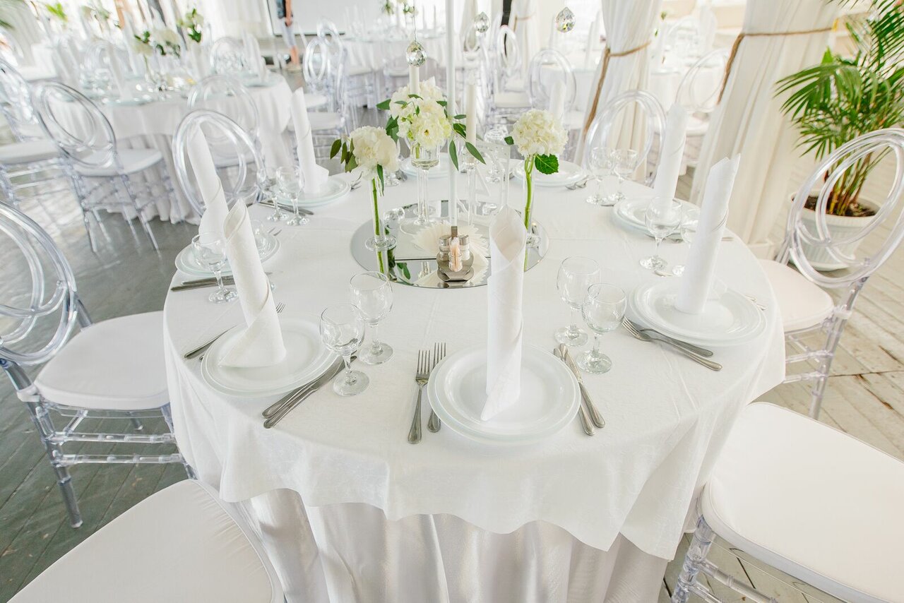 Зал — МореМоре