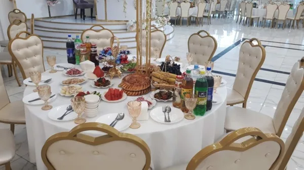 Зал — подробнее о зале