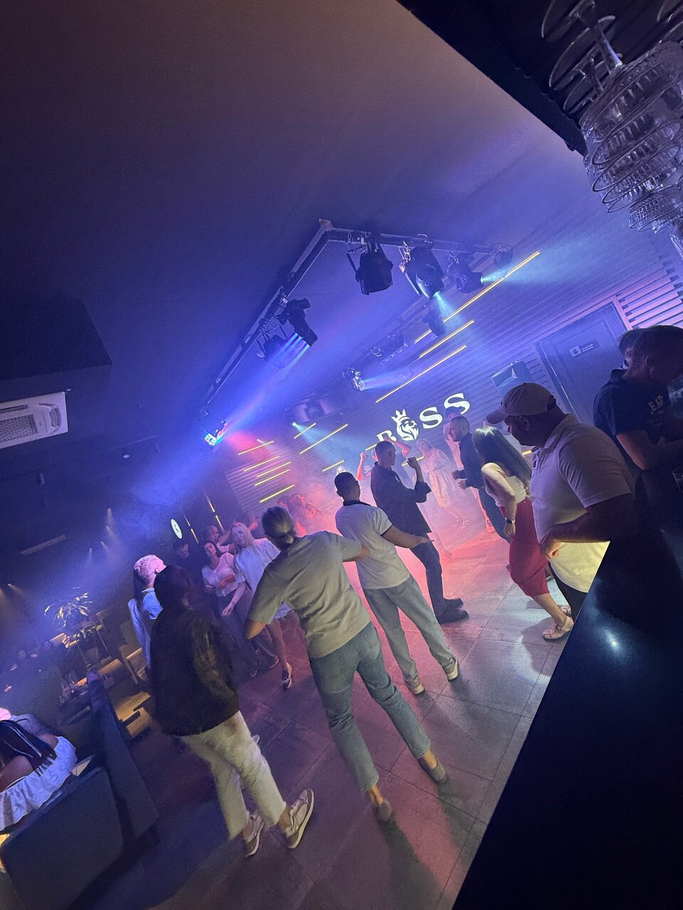 Зал — Boss Bar