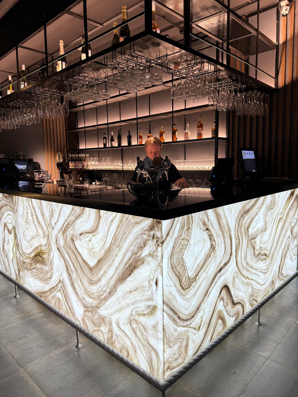 Зал — Boss Bar