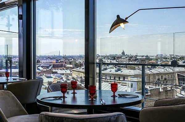 Невесомость, Зал — фото