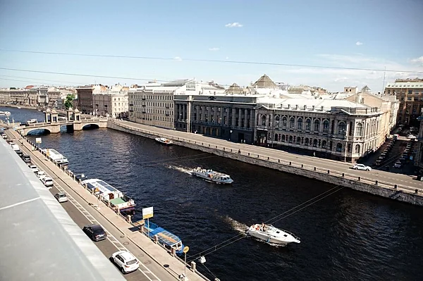 Крыша события, Зал — фото