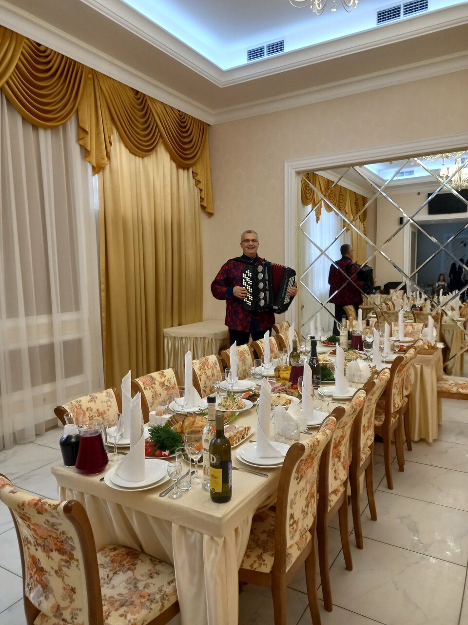 Зал — XXI век