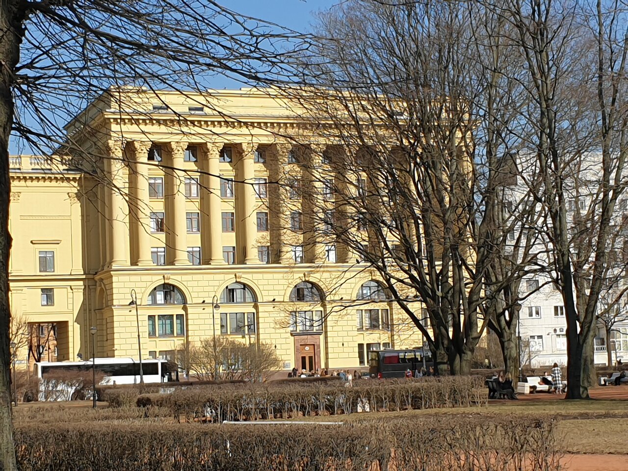 Зал — Петербургский буфет