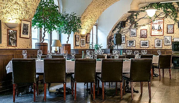 Stroganoff Steak House, Зал — фото