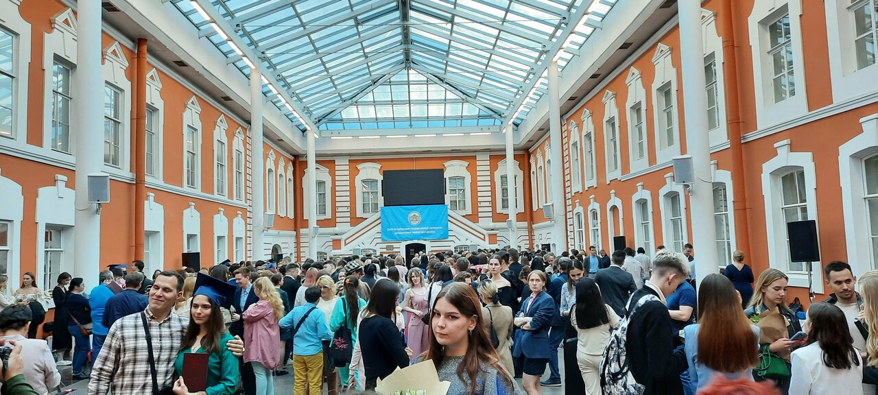Зал — Атриум Петропавловской крепости