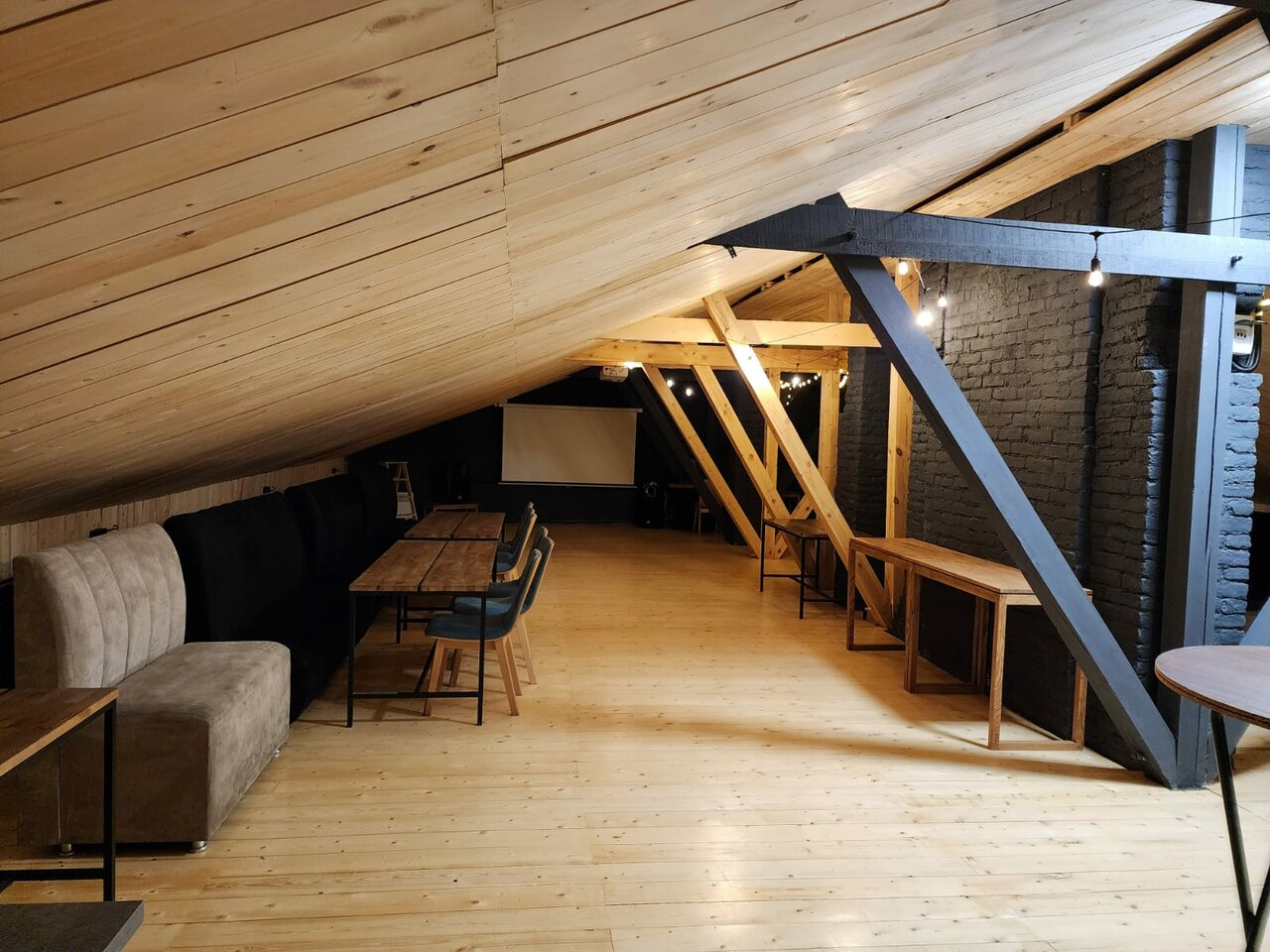 Зал — Woody Loft