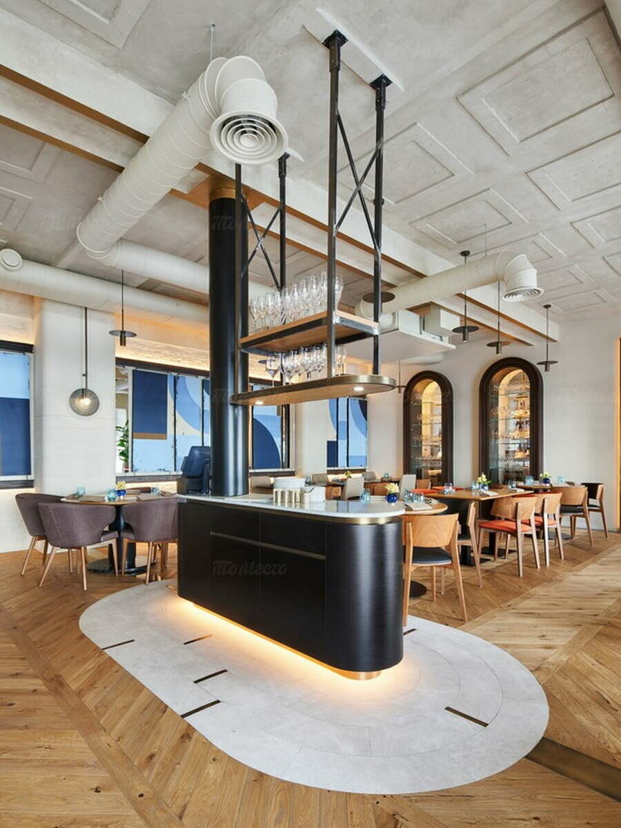 Sixty Four, Зал — фото