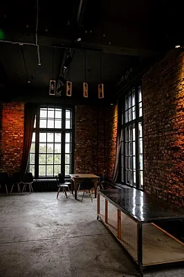 Red Brick Loft, Зал — фото