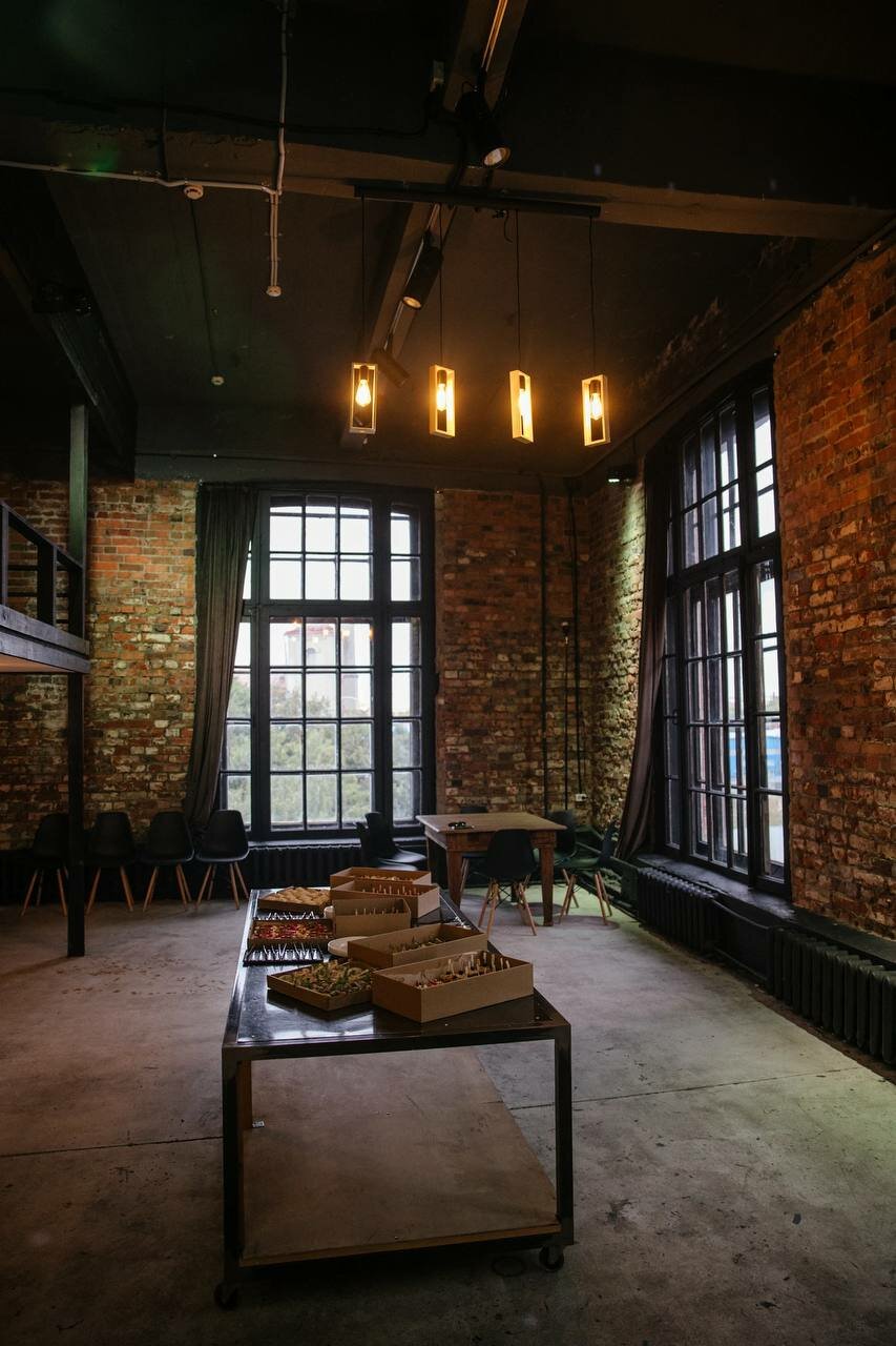 Зал — Red Brick Loft