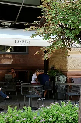 Lobby Bar, Зал — фото