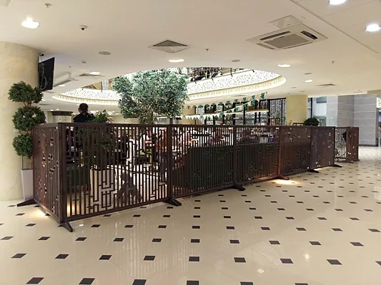 Lobby Bar, Зал — фото