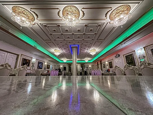 Три медведя, Зал — фото