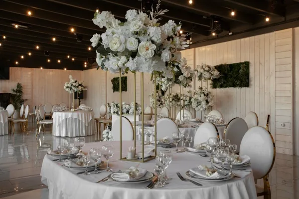 Зал — подробнее о зале