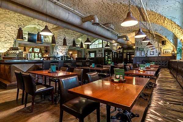 Stroganoff Steak House, Зал — фото