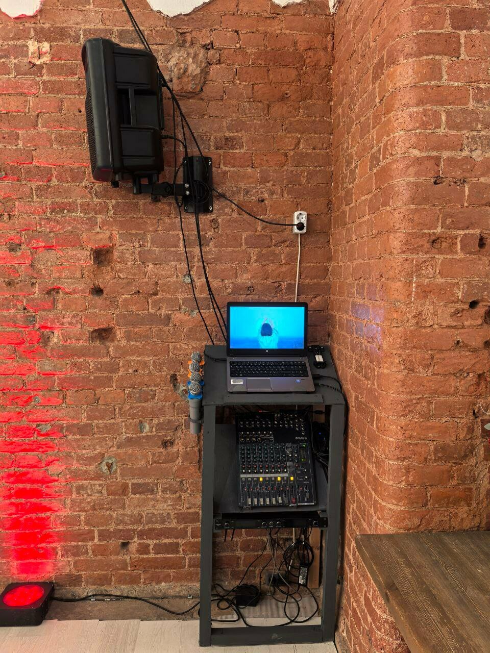 Зал — Red Loft