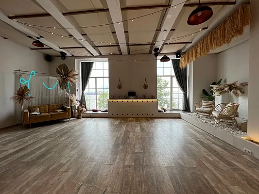 East Side Studio, Зал — фото