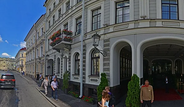 Грибоедов, Зал — фото