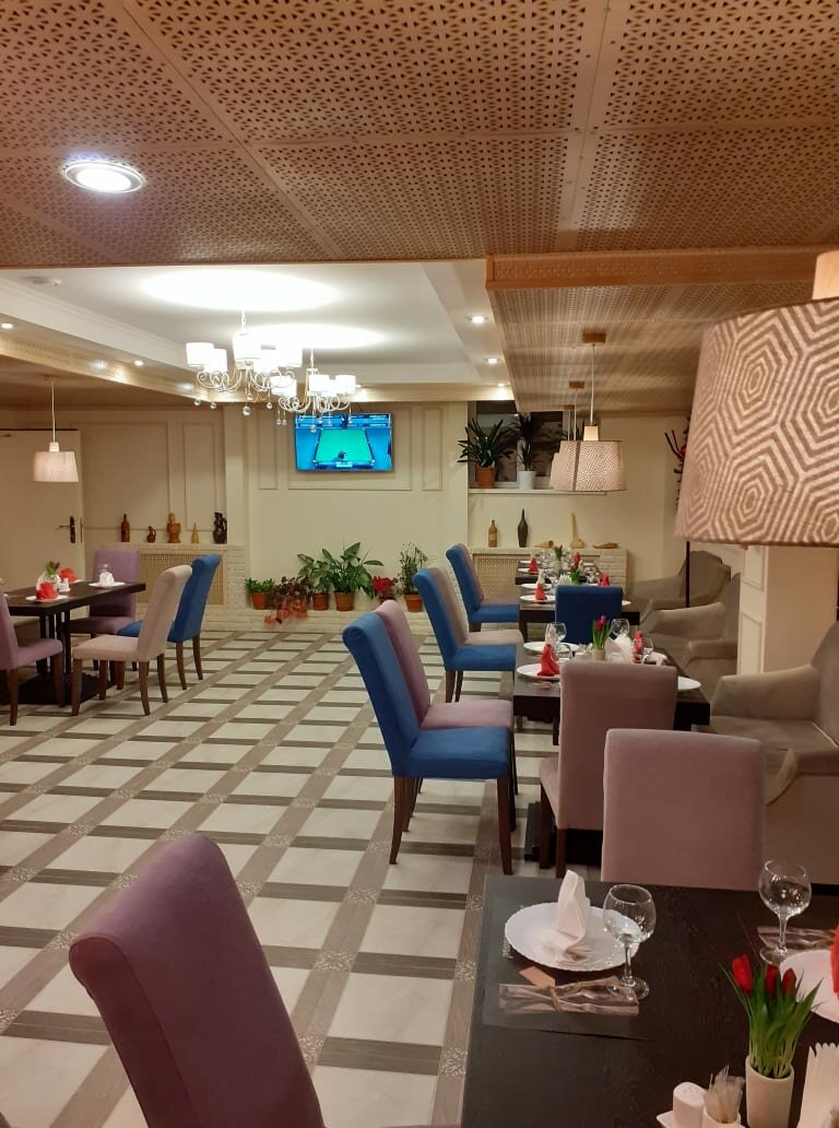 Зал — Хванчкара
