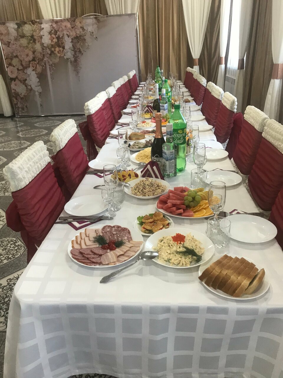 Зал — Дон' ок