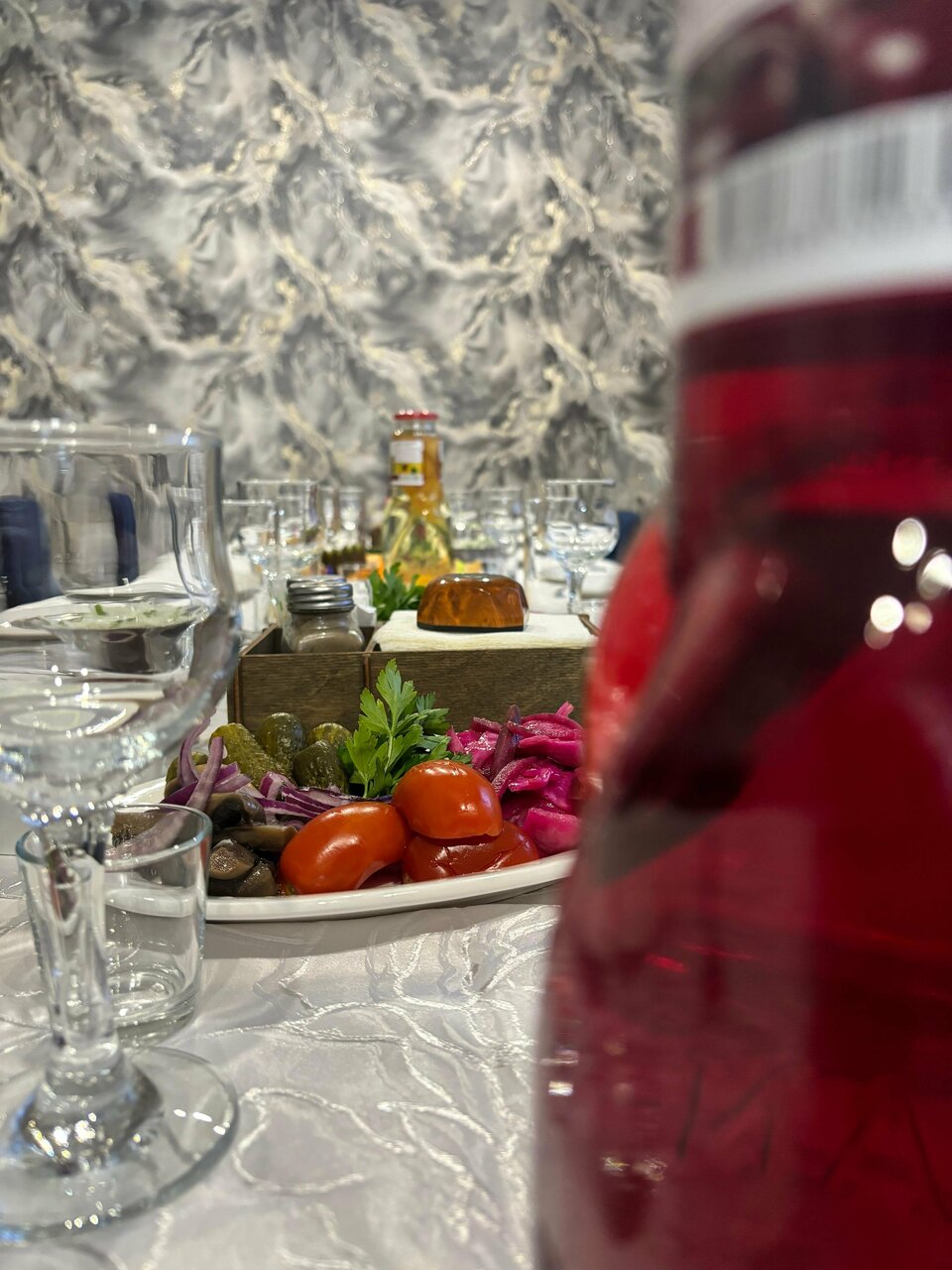 Зал — Шашлыки у Радика