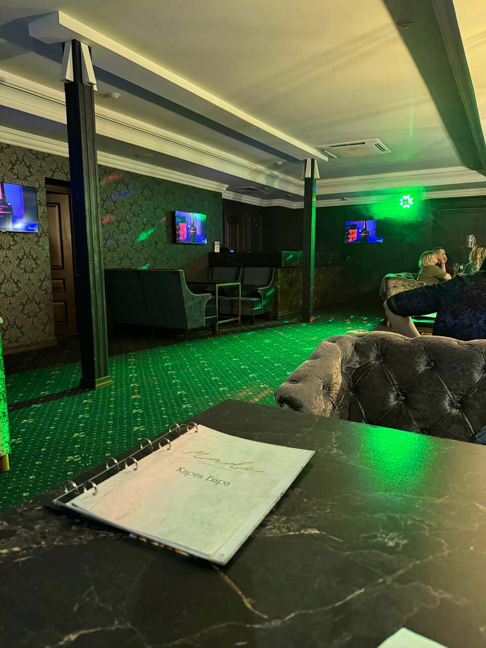 Зал — Mado Restclub