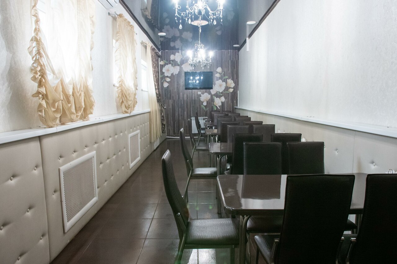 Зал — Room Cafe
