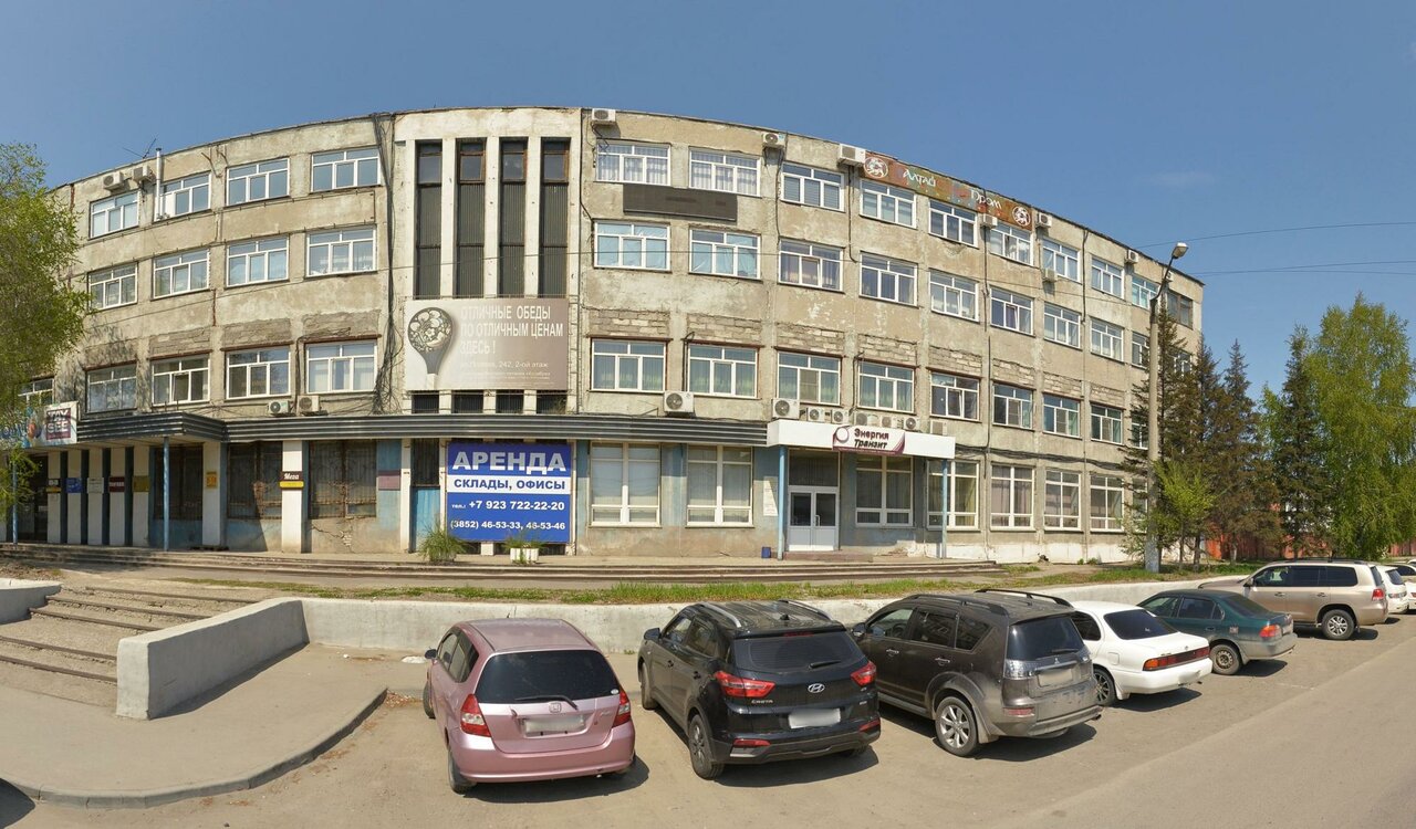 Зал — Колибри