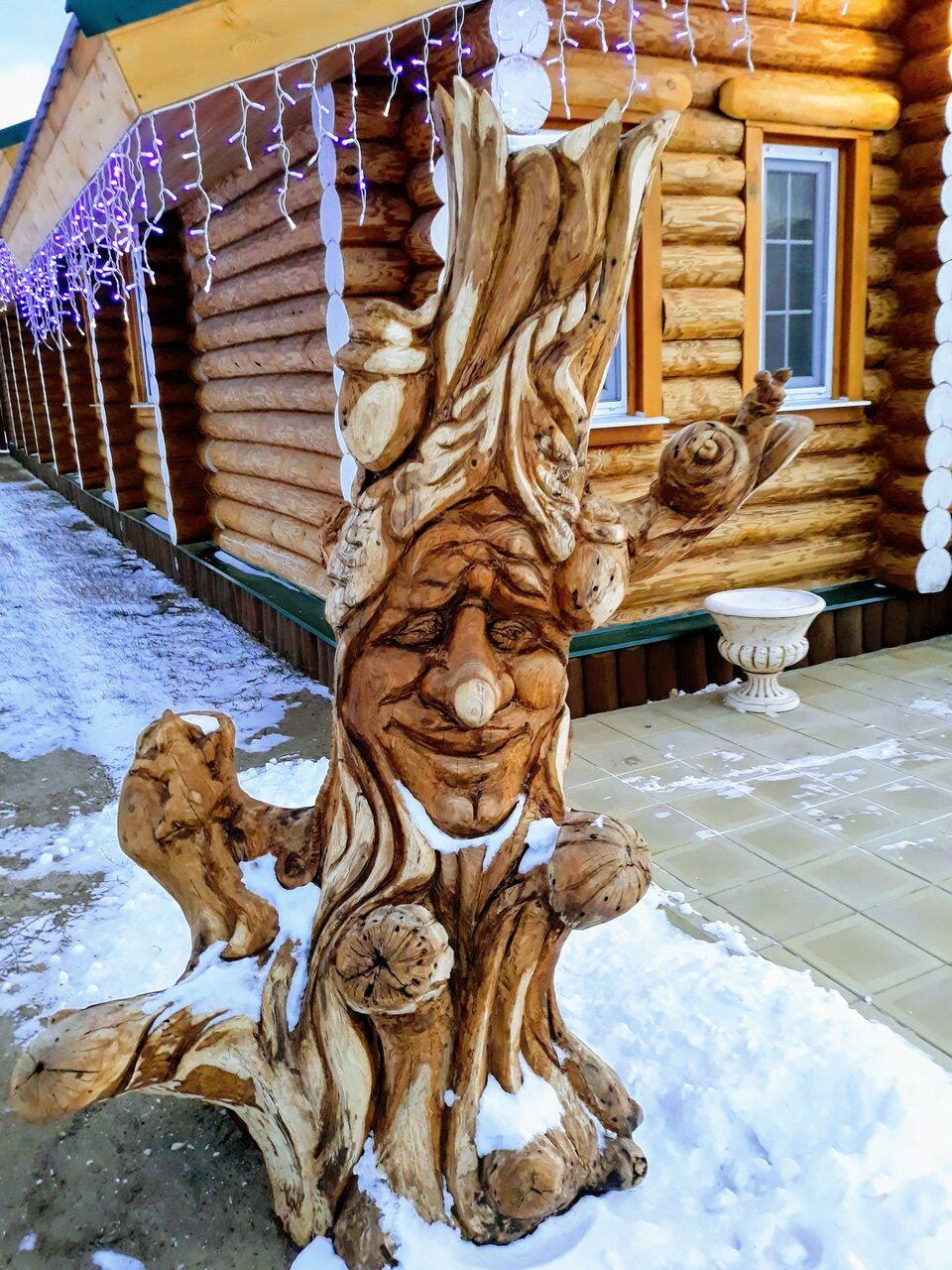 Зал — Волга