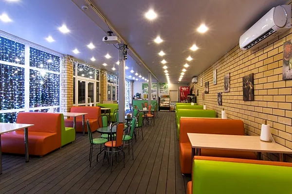 Green Cafe, Зал — фото